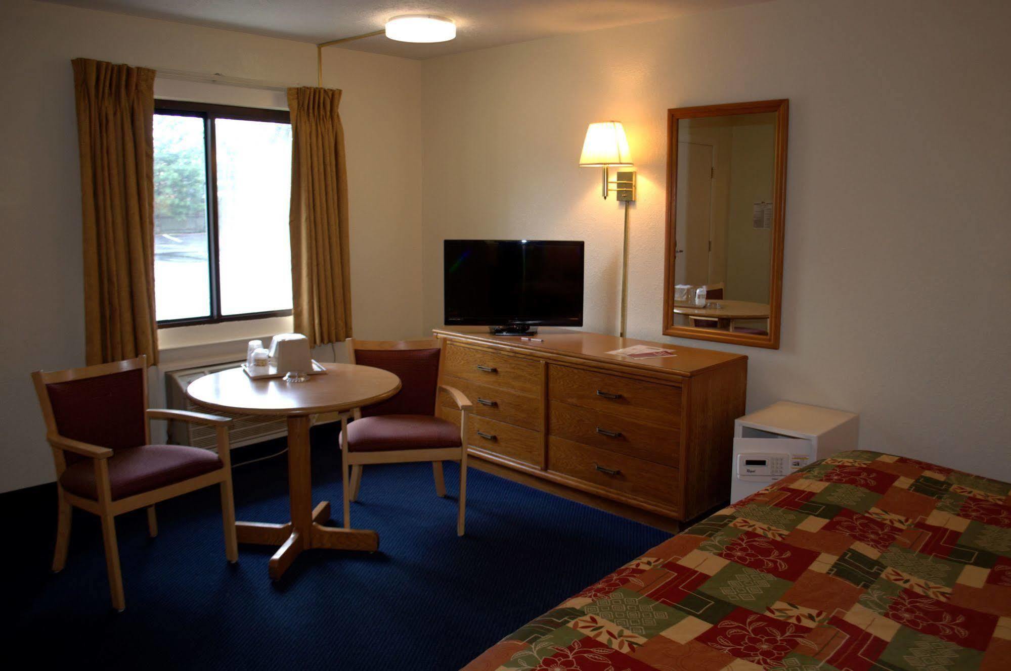 Budget Host Inn Sandusky Eksteriør bilde