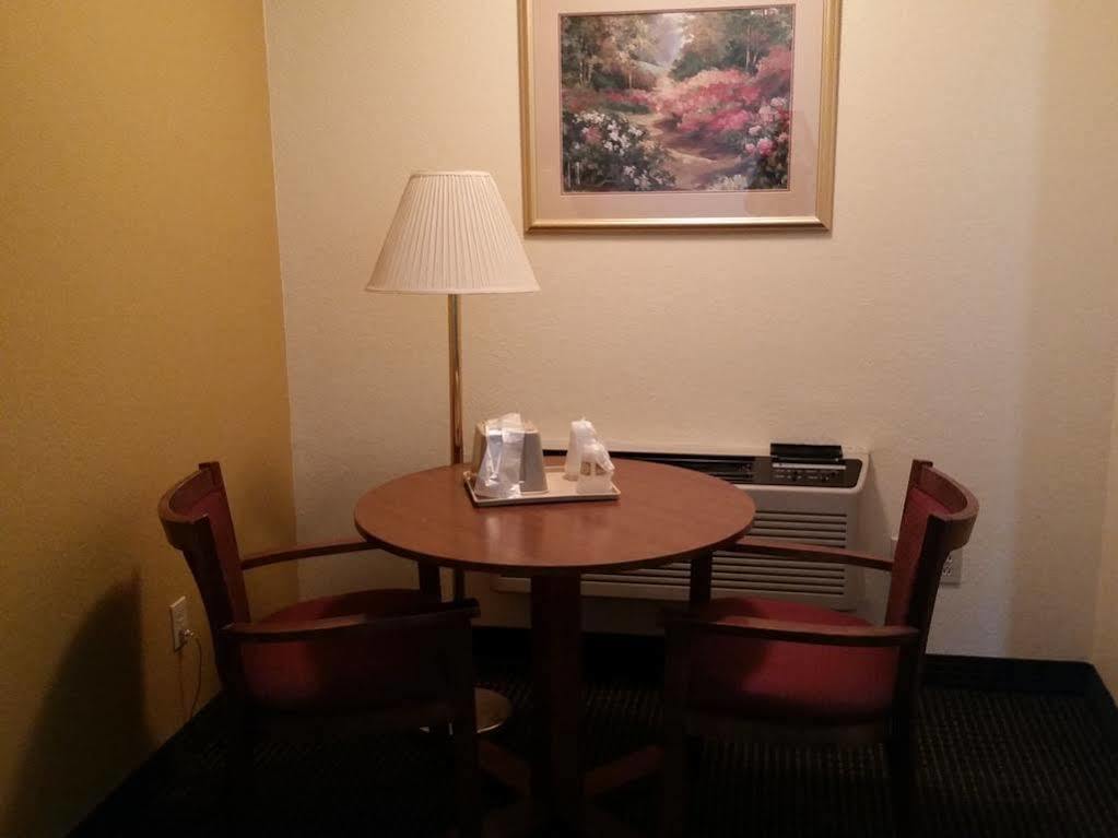 Budget Host Inn Sandusky Eksteriør bilde